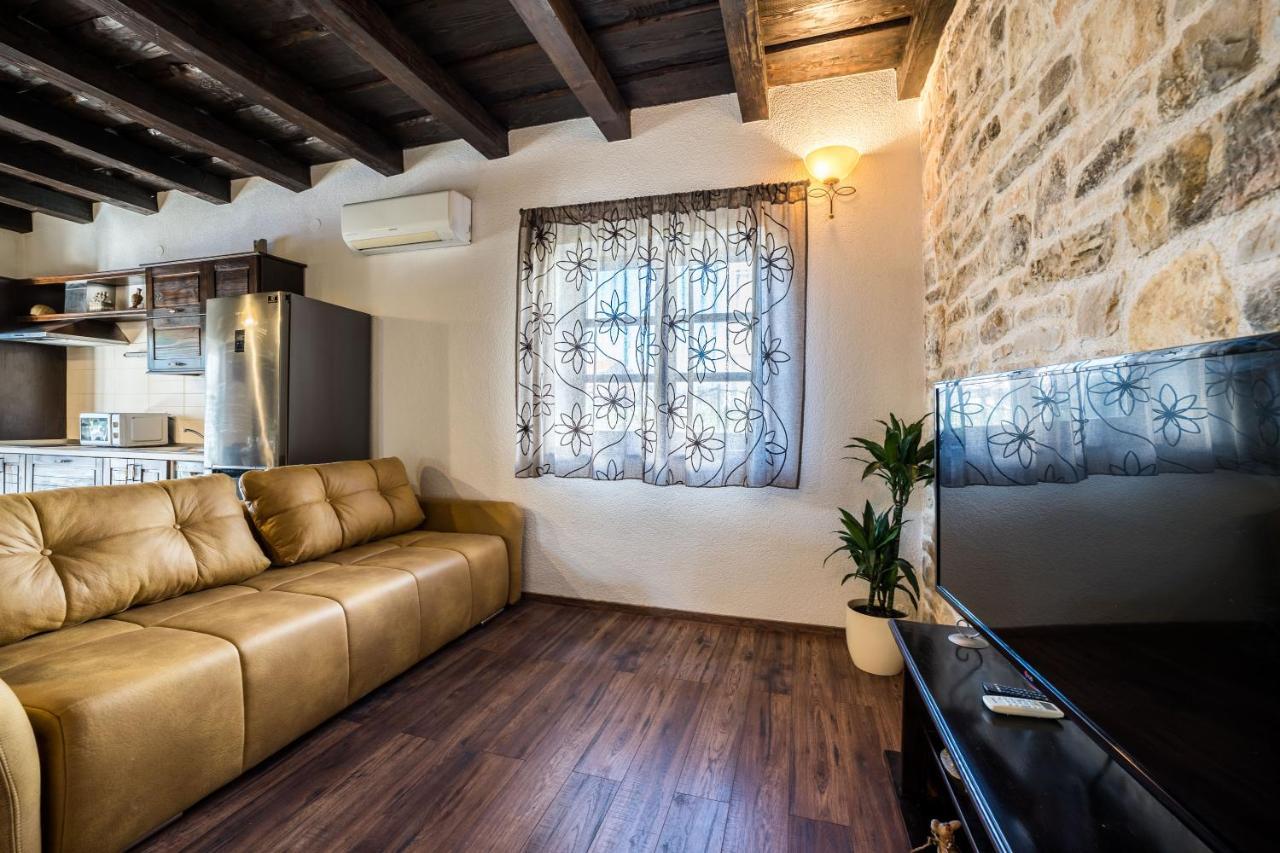 Holiday Home Sandra Sukosan Ngoại thất bức ảnh