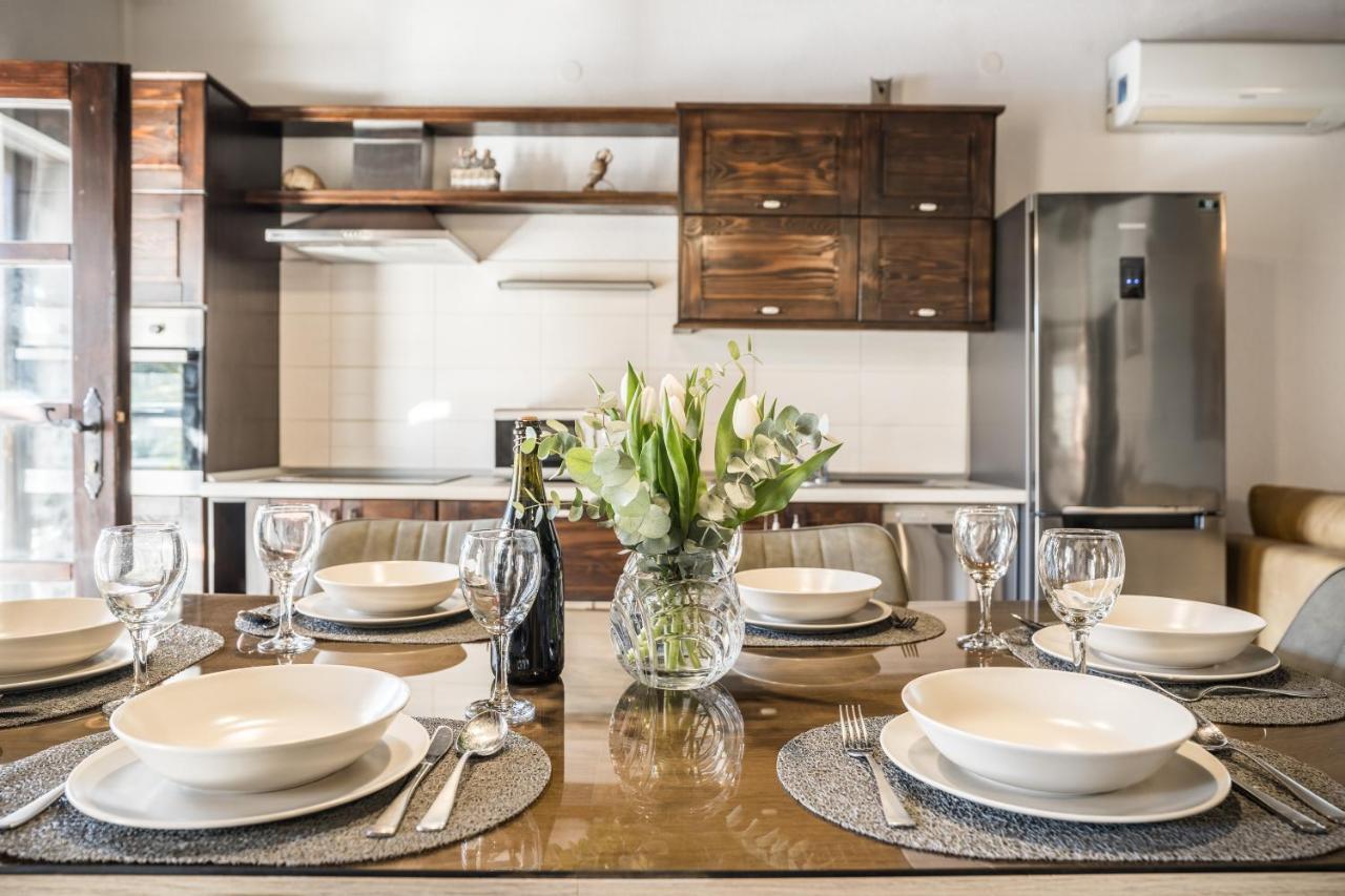 Holiday Home Sandra Sukosan Ngoại thất bức ảnh
